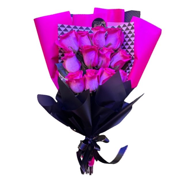 12 roses bouquet