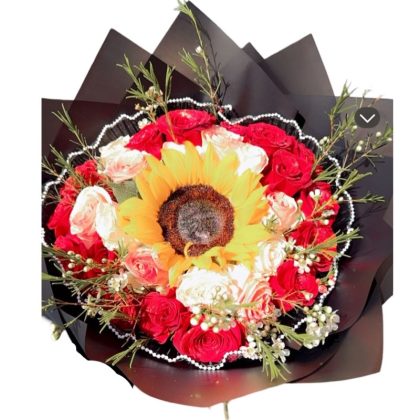 SUNFLOWER WITH ROSES BOUQUET