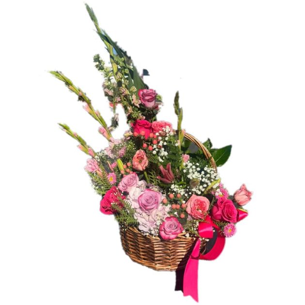 BASQUET WITH FLOWERS