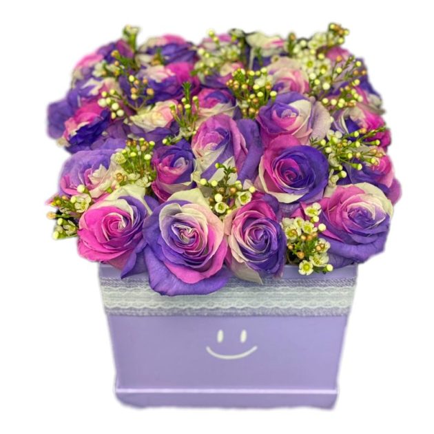 BOX WITH ROSES